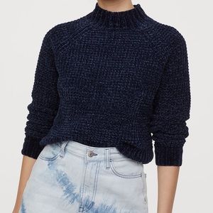 Superrrr comfy blue sweater! 💎